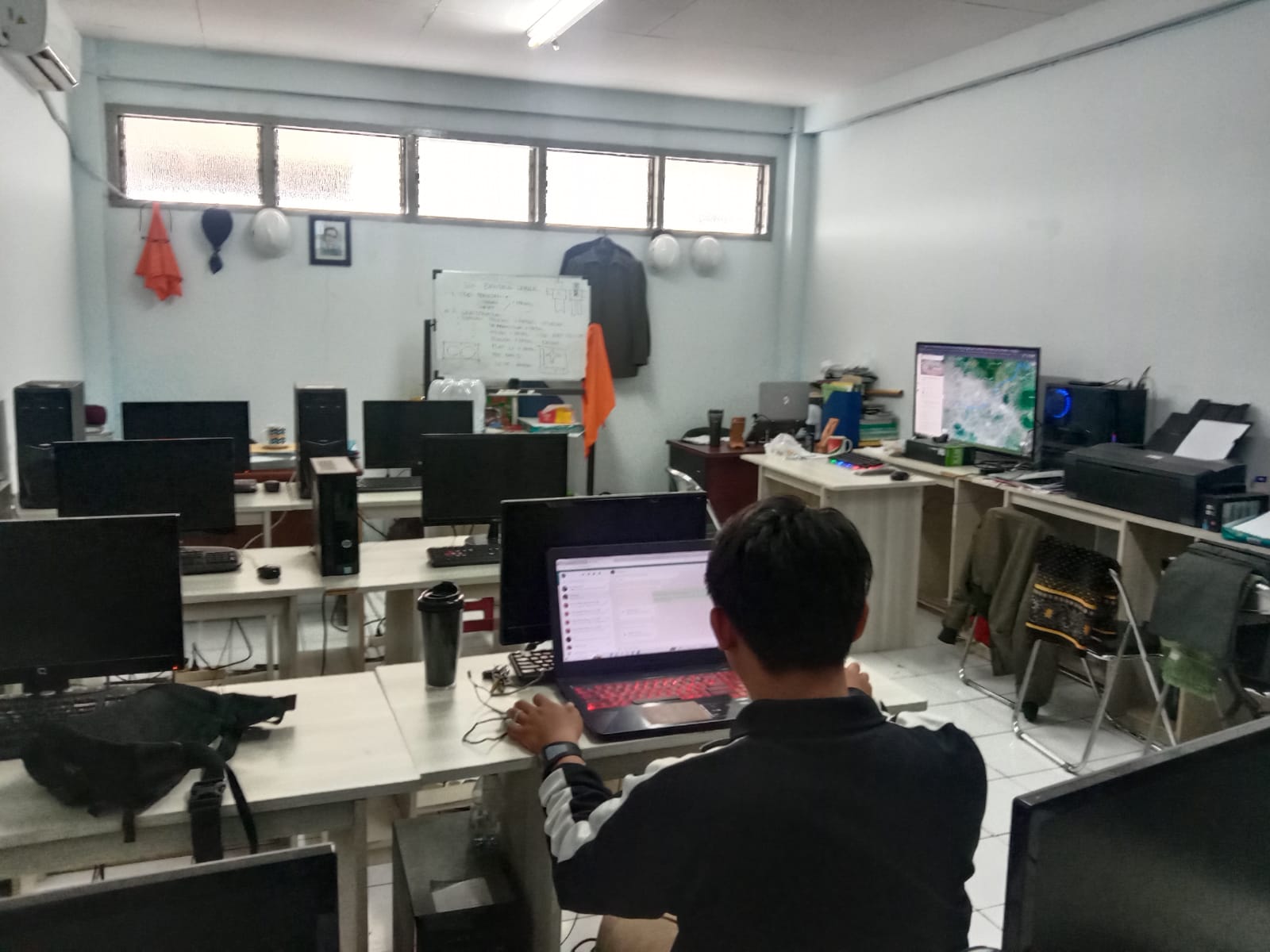 LABORATORIUM DIGITAL ARSITEKTUR