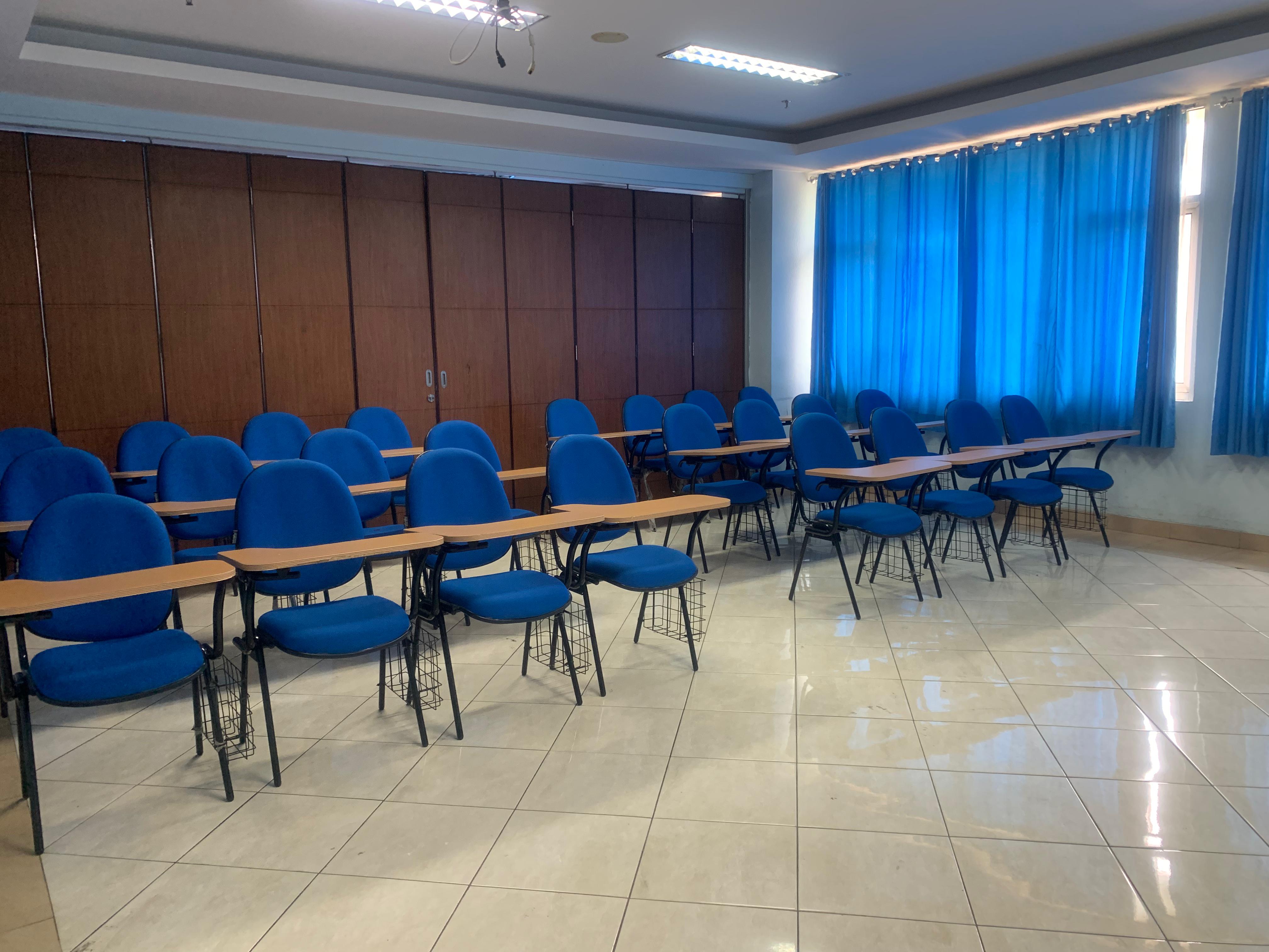 RUANG KELAS FAKULTAS TEKNIK